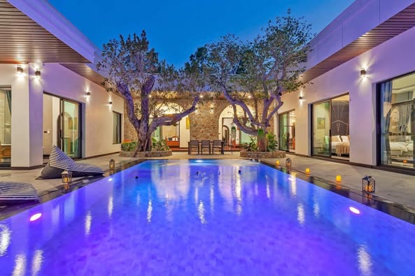 Luxury Pool Villa For Rent