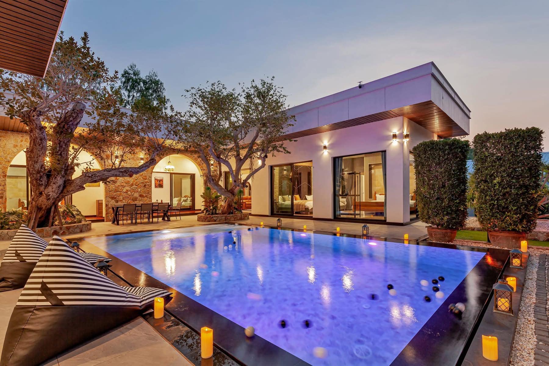 Luxury Pool Villa For Rent