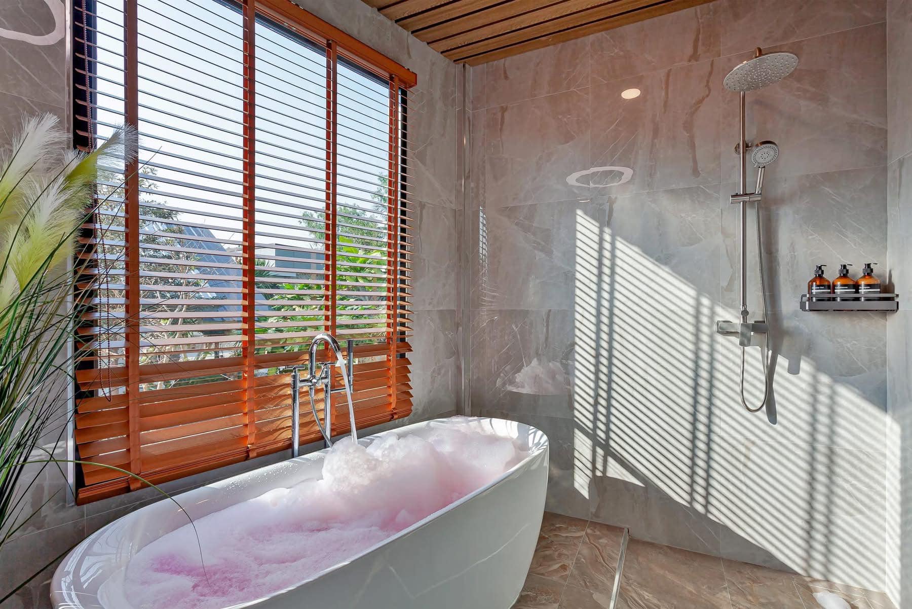 Luxury Pool Villa For Rent