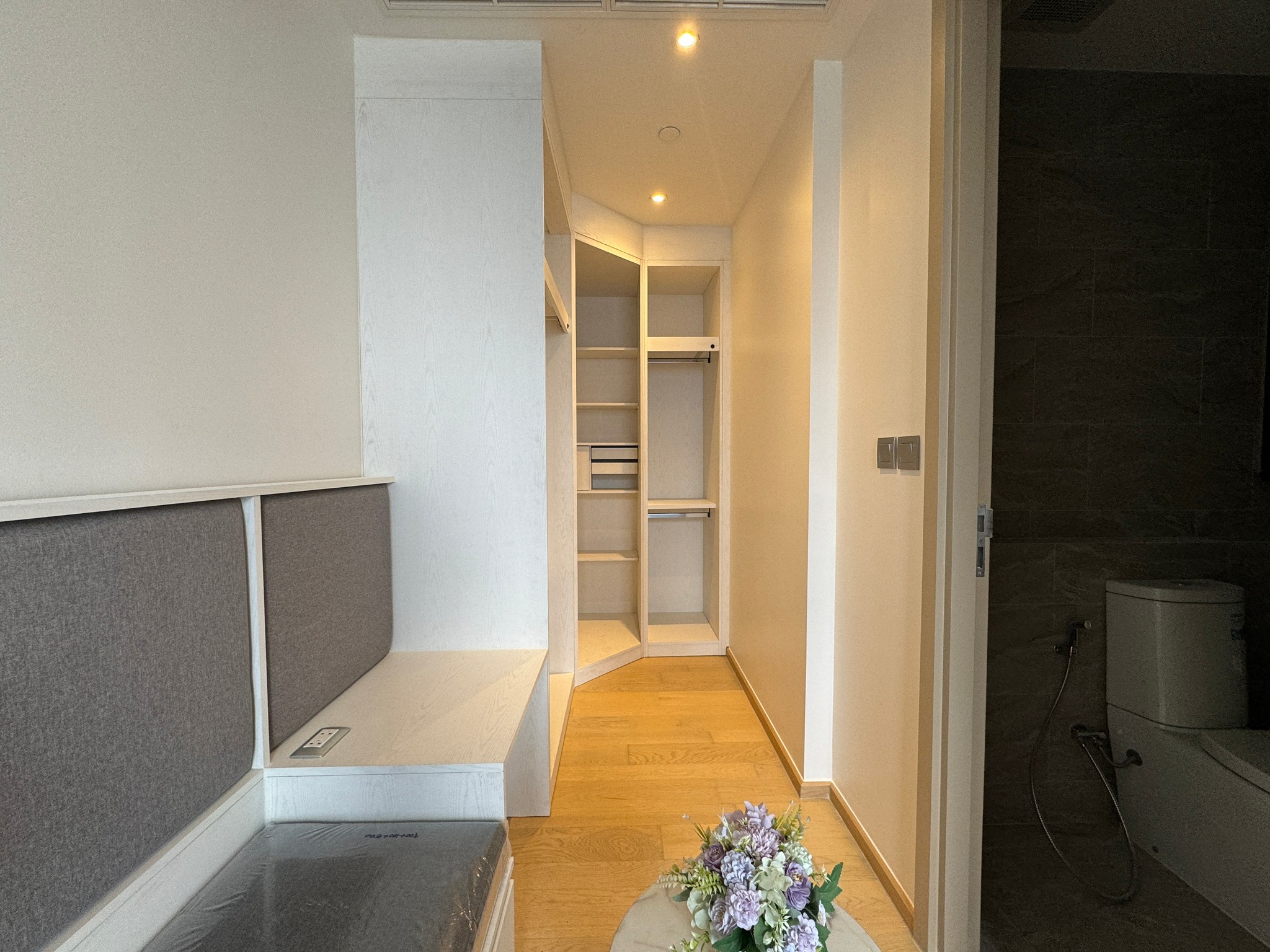 One Bedroom Condo For Rent