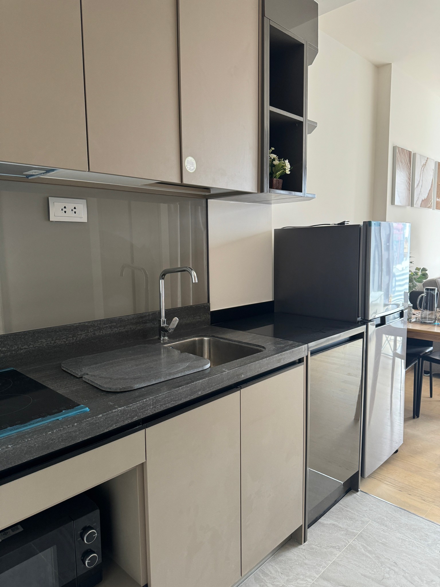 One Bedroom Condo For Rent