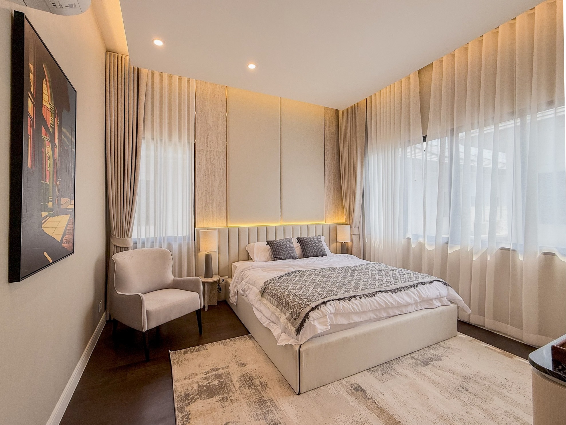 Luxury Mansion-Style House For Sale