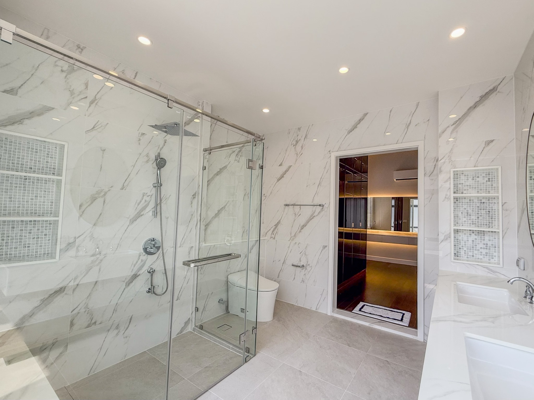 Luxury Mansion-Style House For Sale
