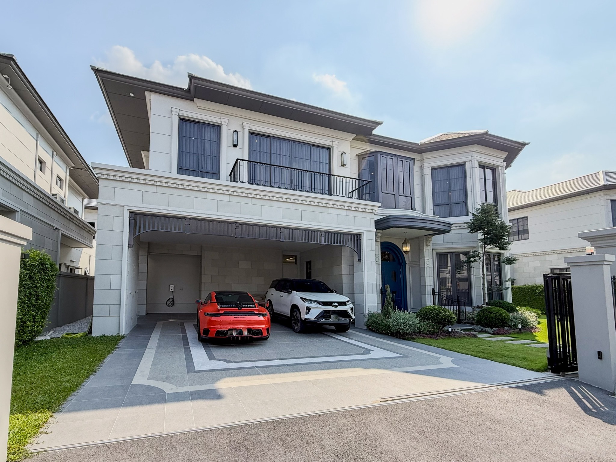 Luxury Mansion-Style House For Sale