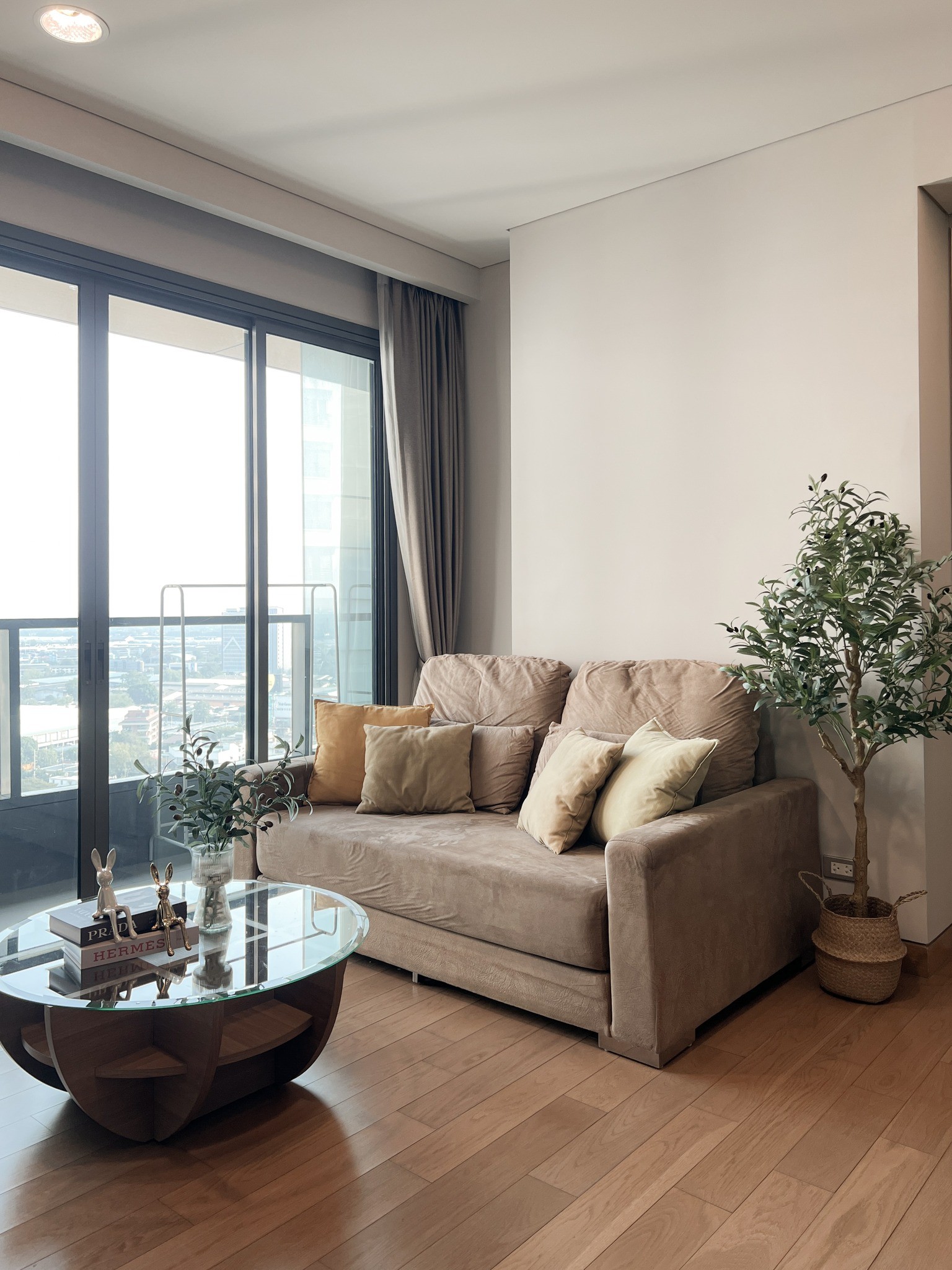 One Bedroom Condo For Rent