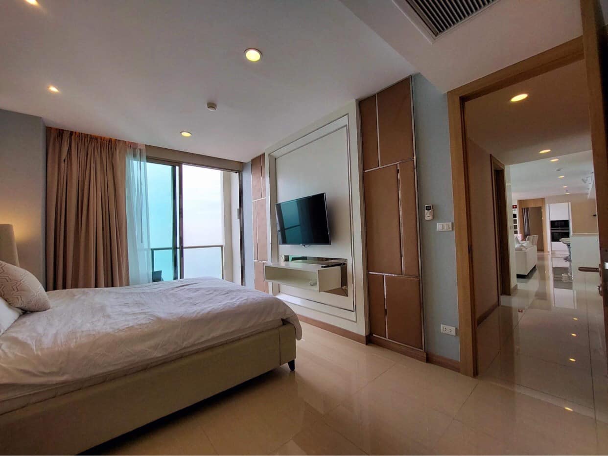Pent House For Sale