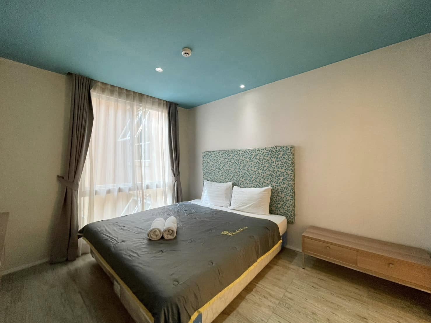Two Bed Room Condo For Rent