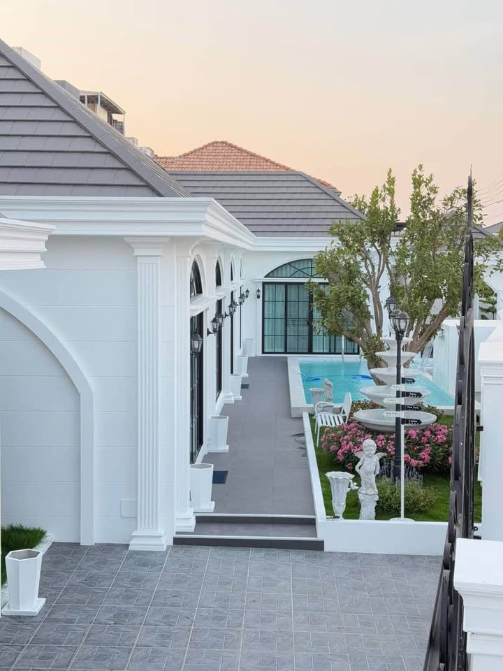 Pool Villa For Sale