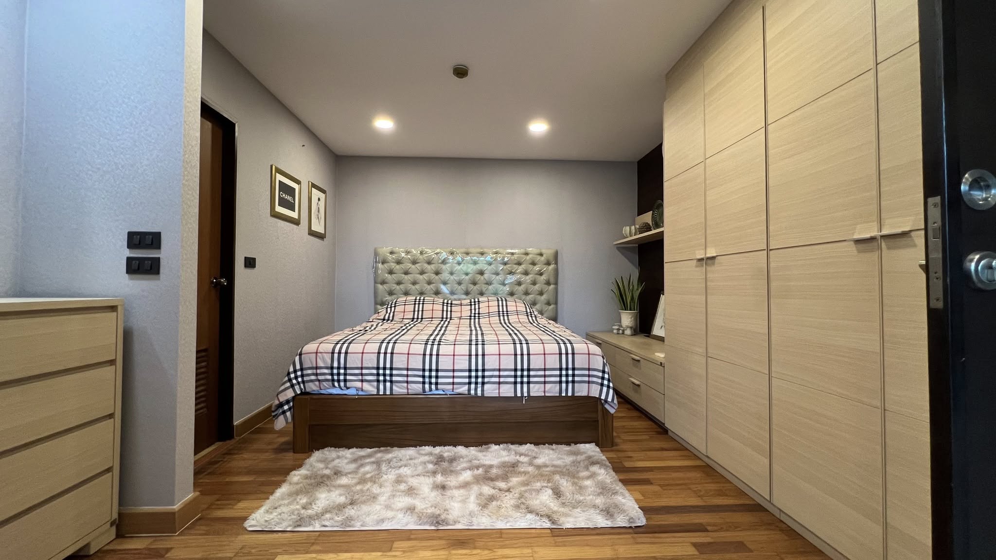 One Bedroom Condo For Rent
