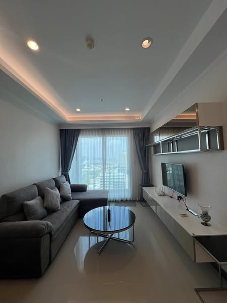 One Bedroom Apartment For Rent