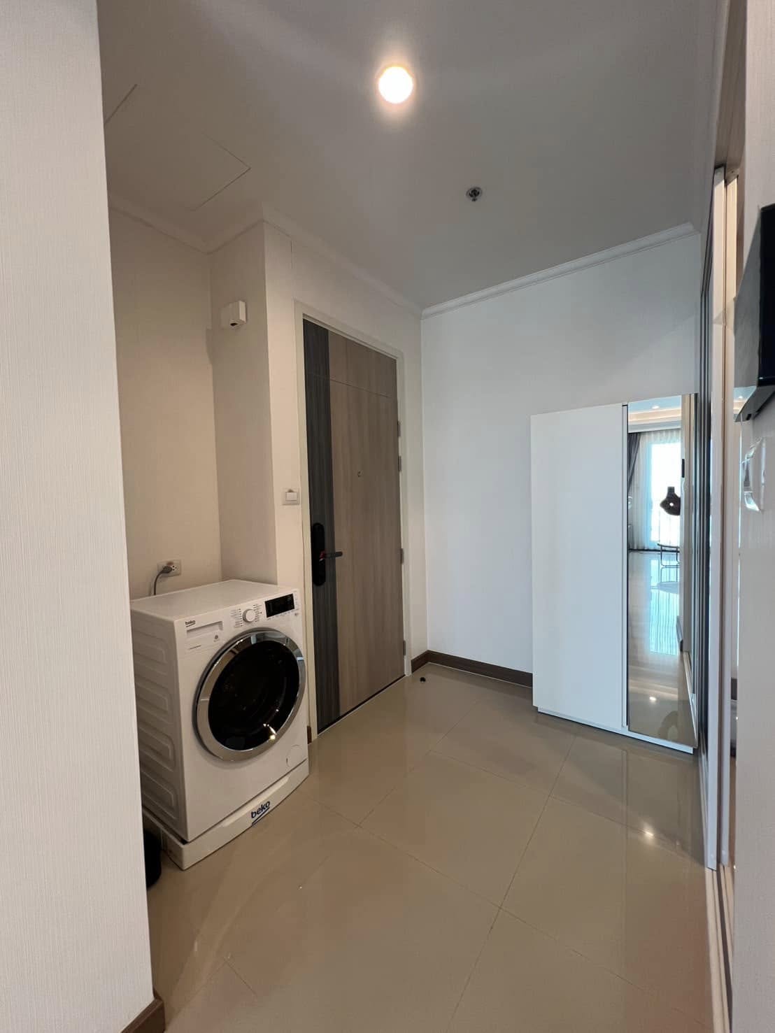 One Bedroom Apartment For Rent