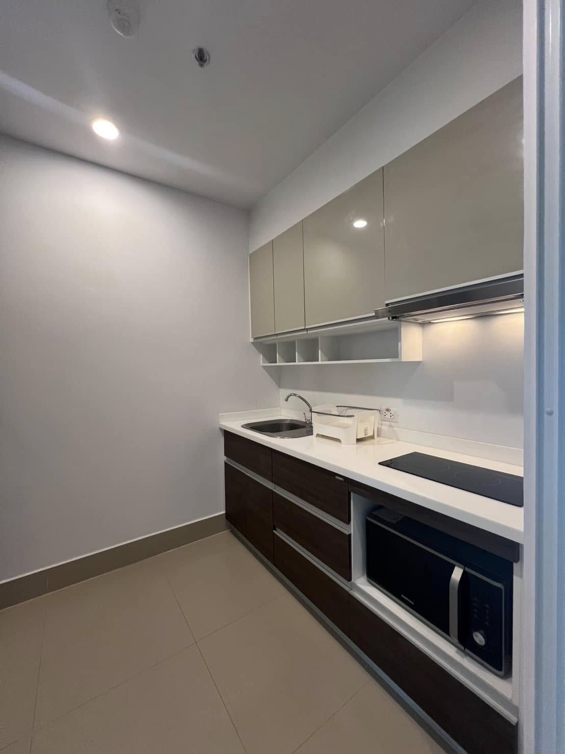 One Bedroom Apartment For Rent