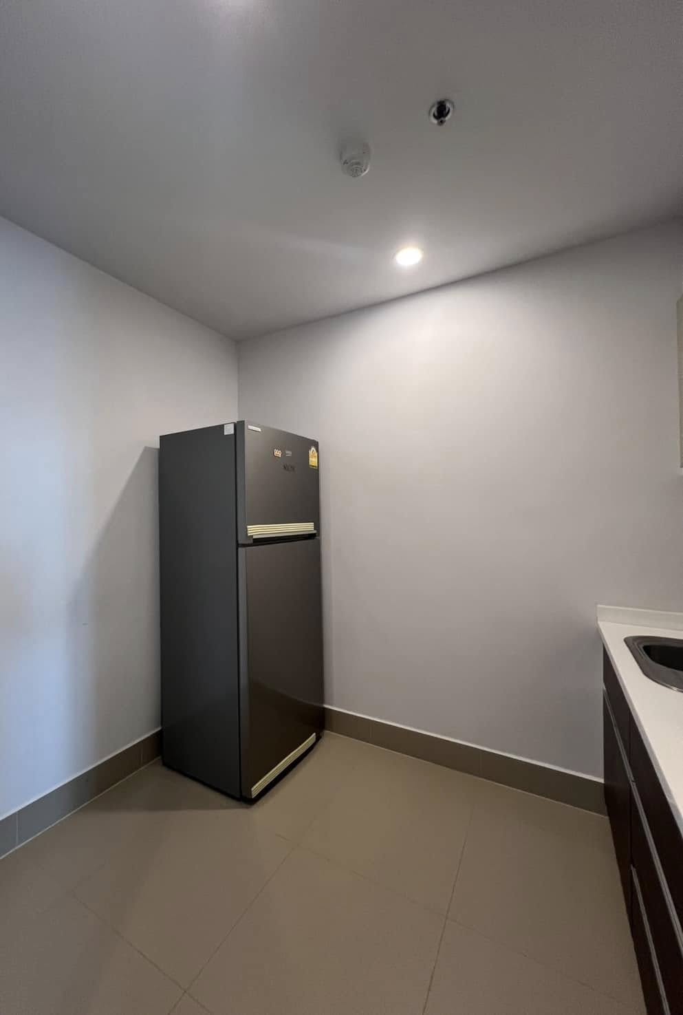 One Bedroom Apartment For Rent