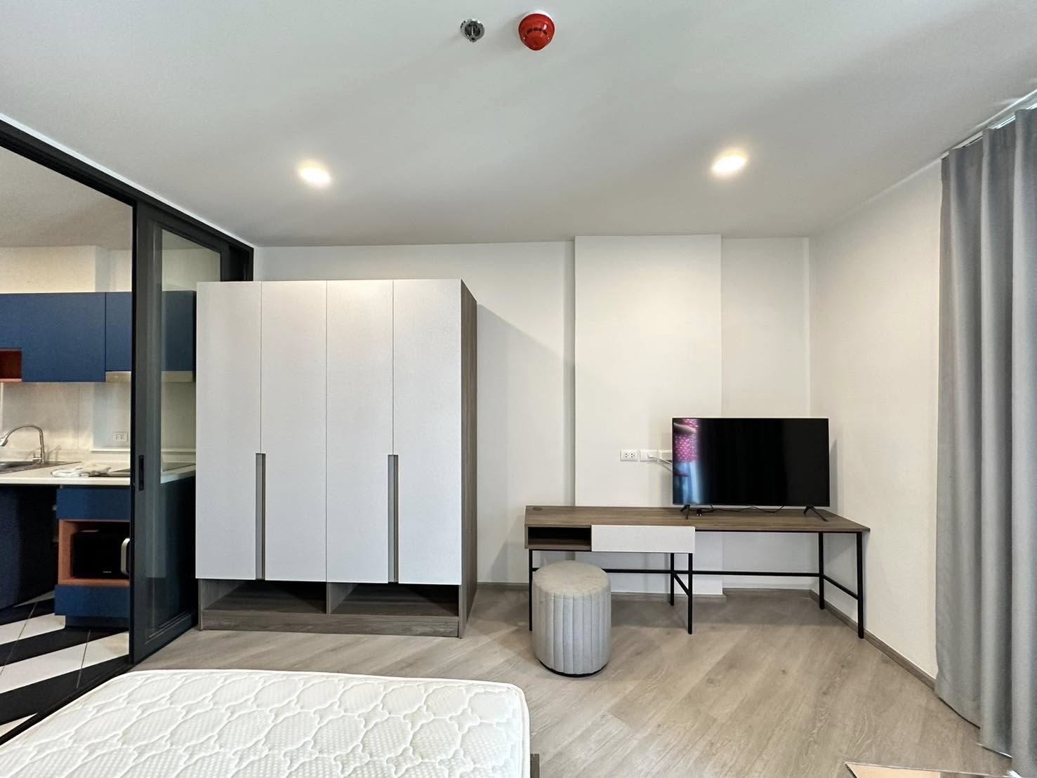 One Bedroom Condo For Rent