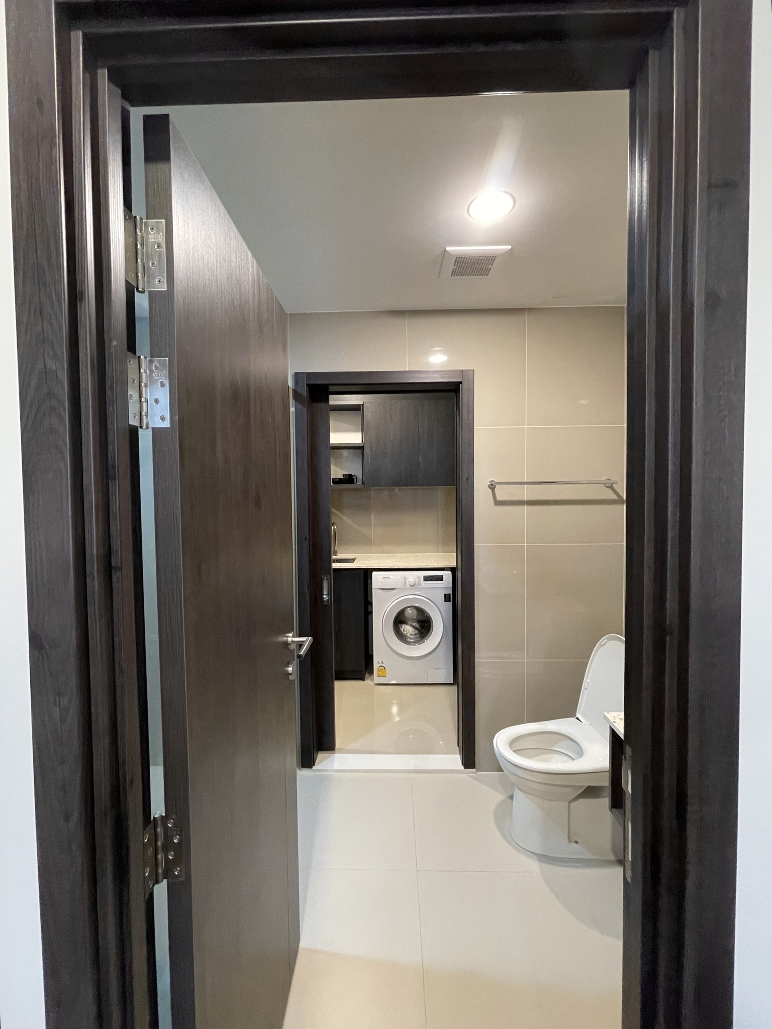 One Bedroom Condo For Rent