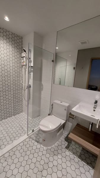 One Bedroom Condo For Rent
