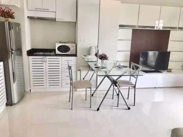 One Bedroom Condo For Rent