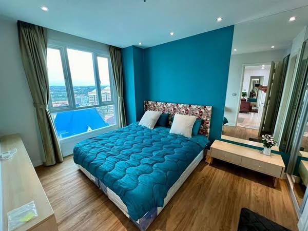 Two Bedroom Condo For Rent