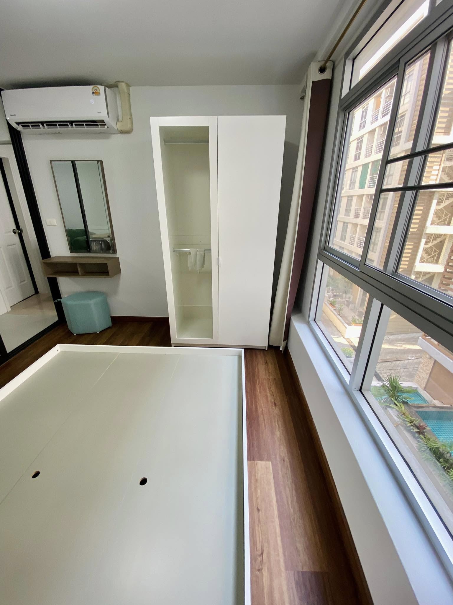 One Bedroom Condo For Rent