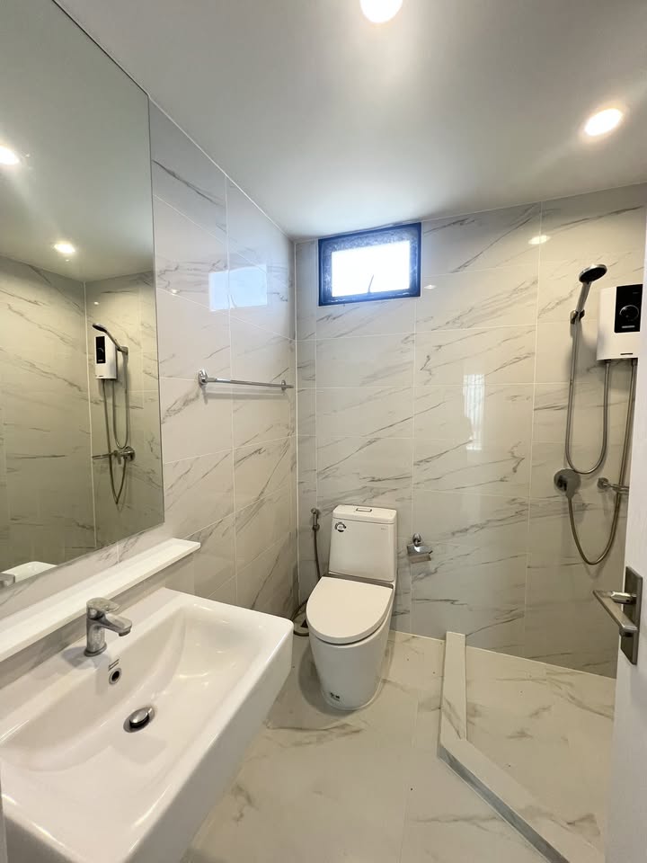 Detached House for Sale