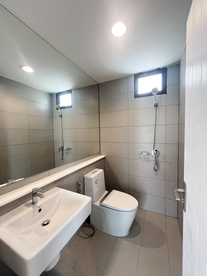 Detached House for Sale