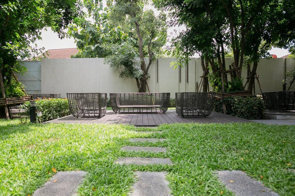 Three Storey House For Rent