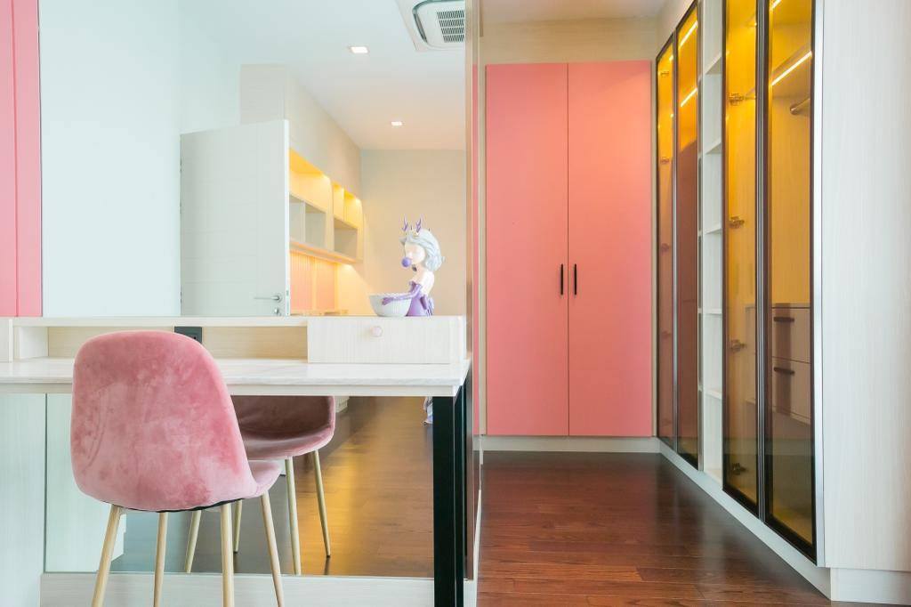 Three Storey House For Rent