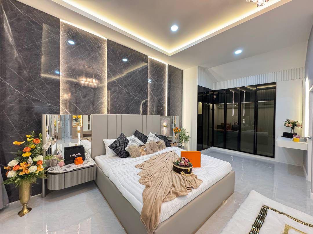 Independent Villa For Sale