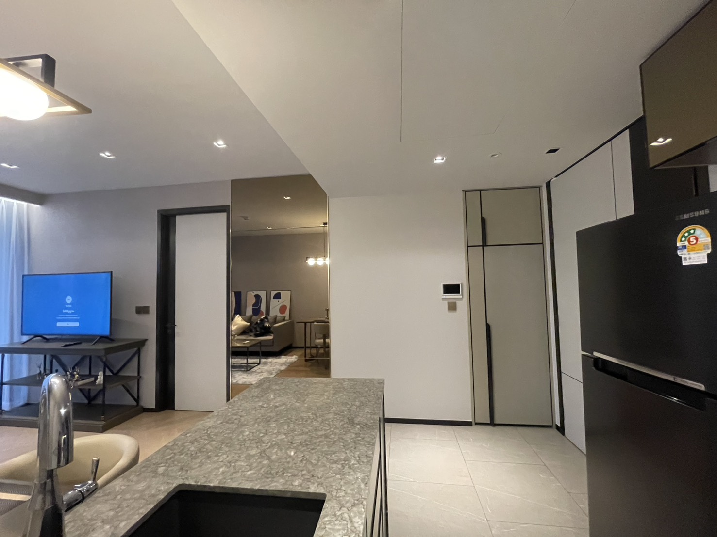 One Bedroom Condo For Rent