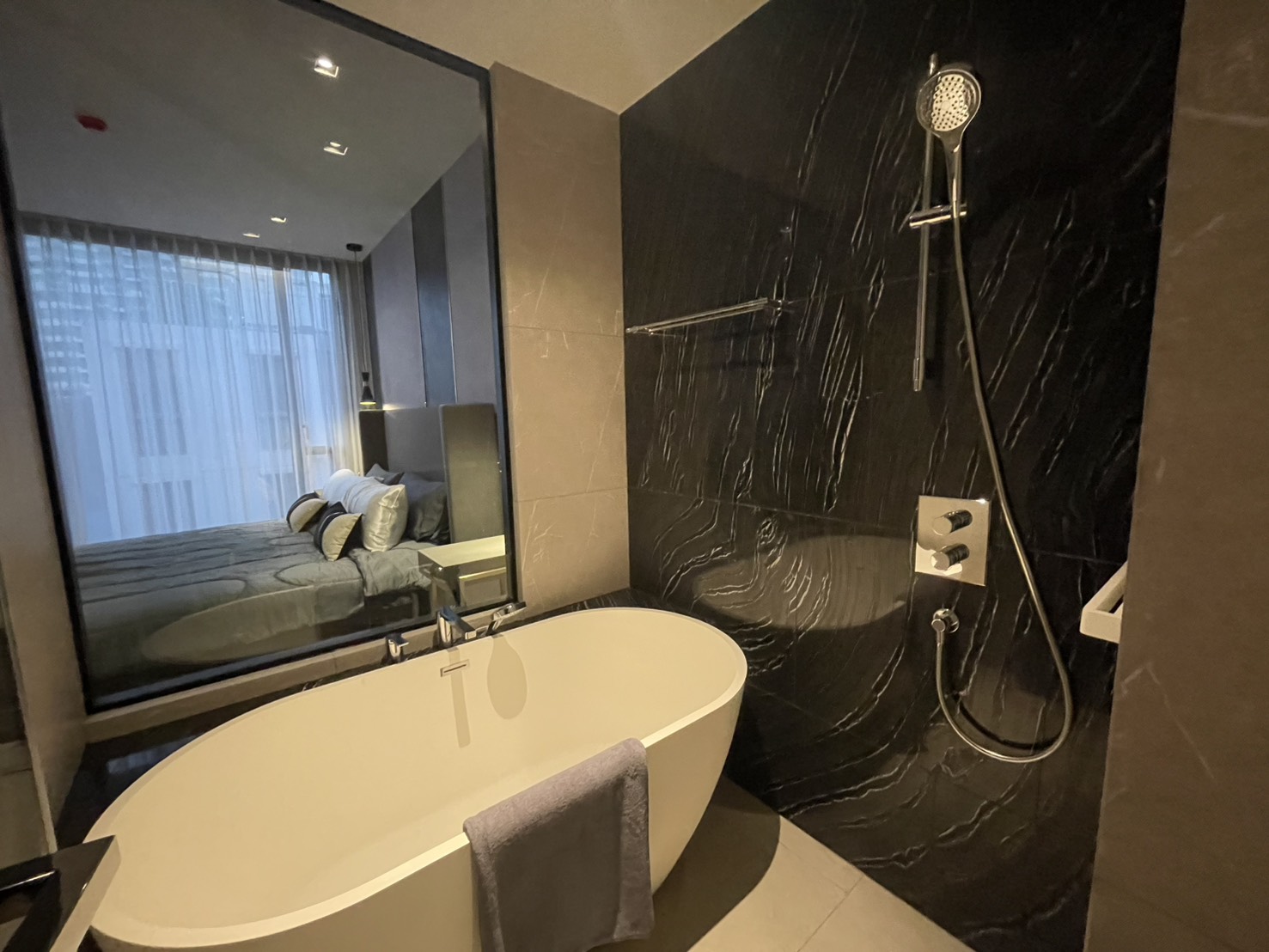 One Bedroom Condo For Rent