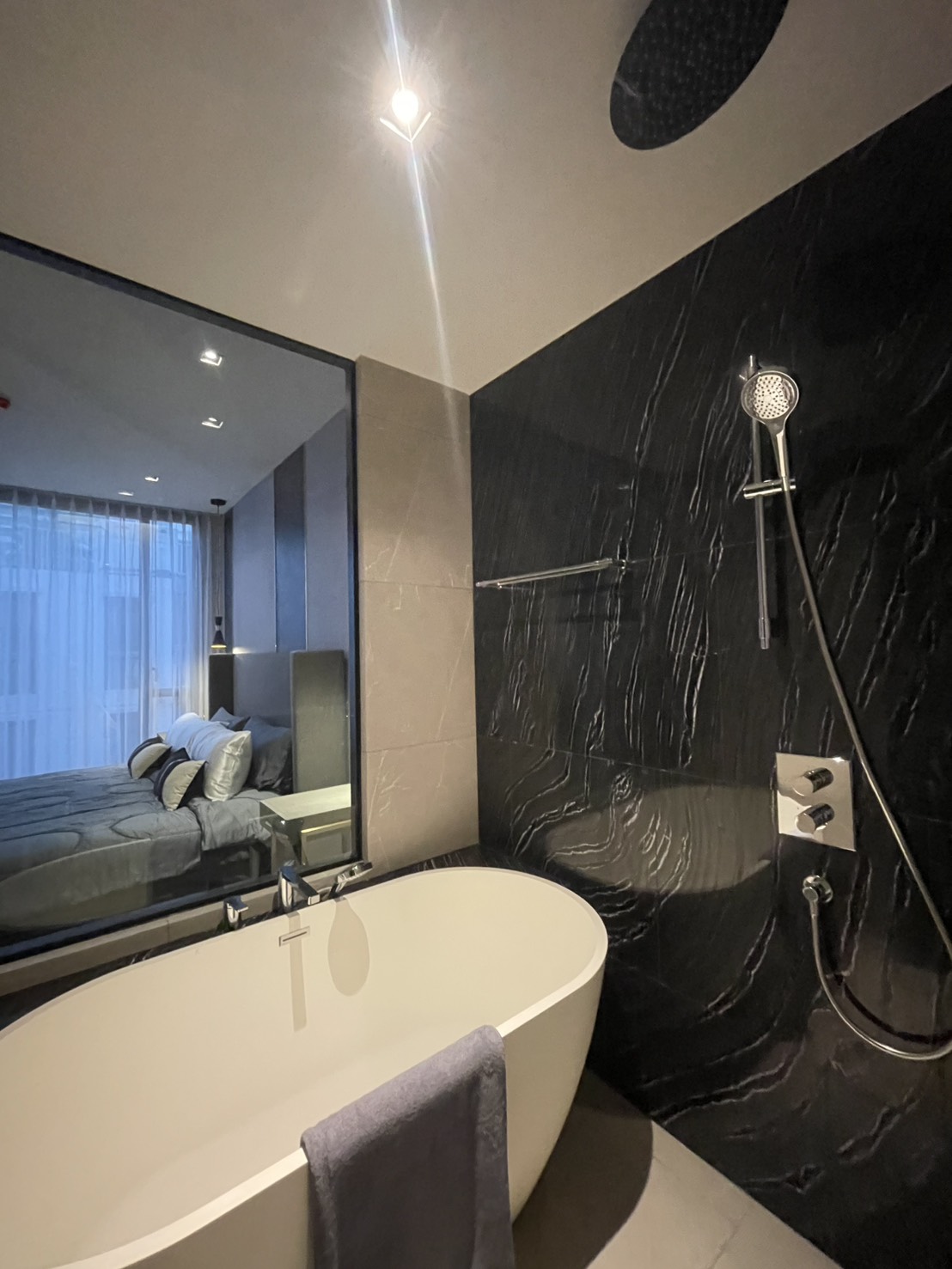 One Bedroom Condo For Rent