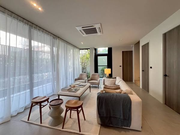 Pool Villa For Rent