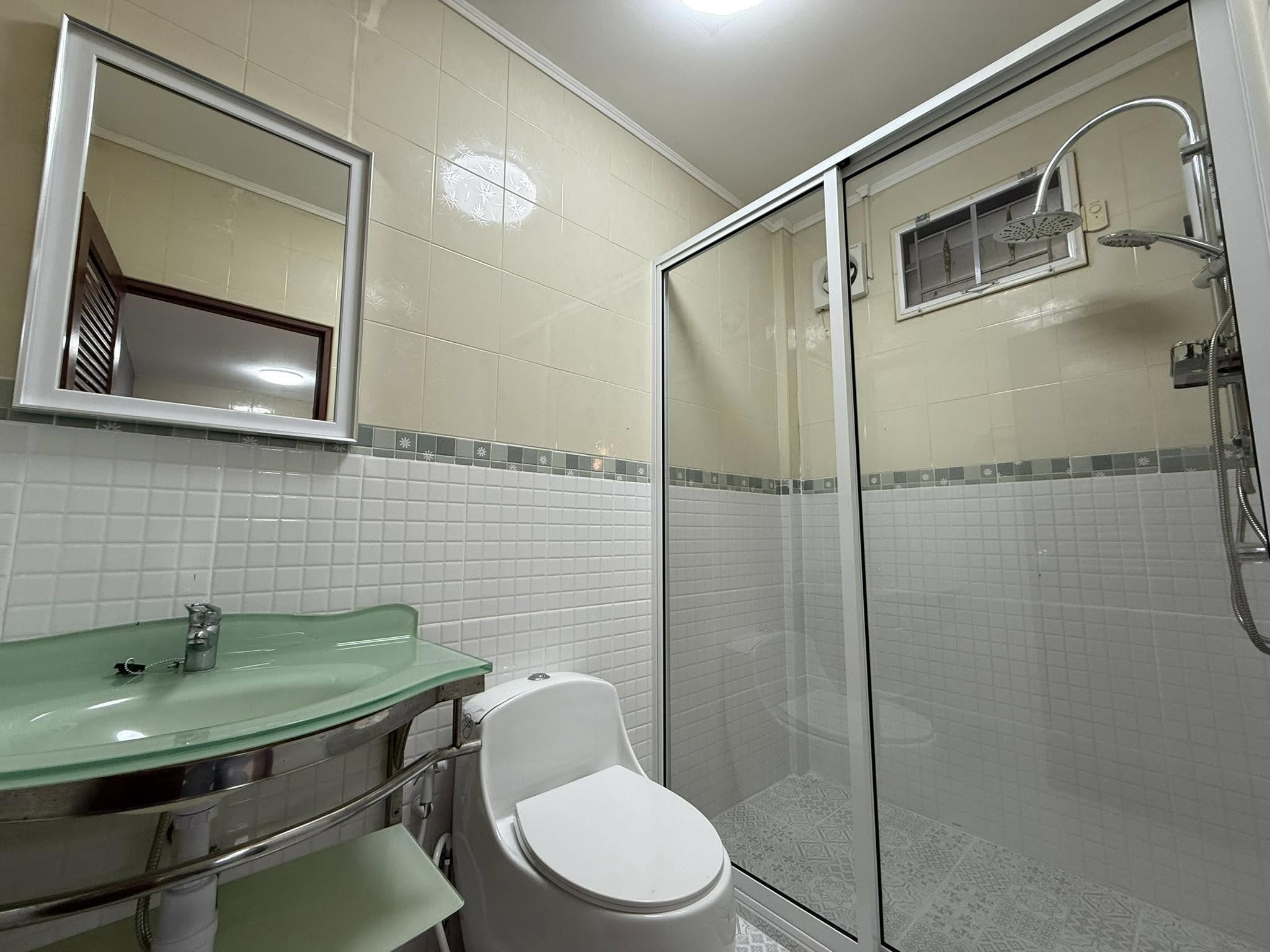 Town House For Rent