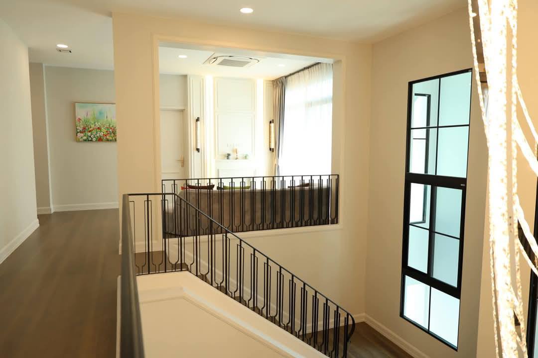Luxury Detached House For Sale