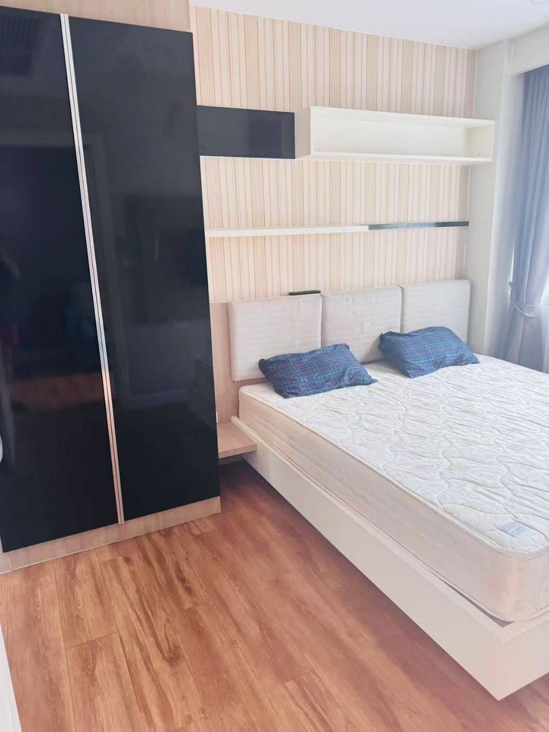 One Bedroom Condo For Rent