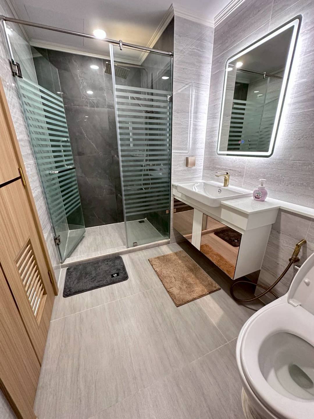 Two Bed Room Condo For Rent