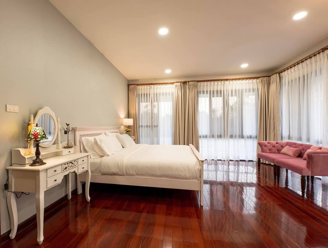 Pool Villa For Sale