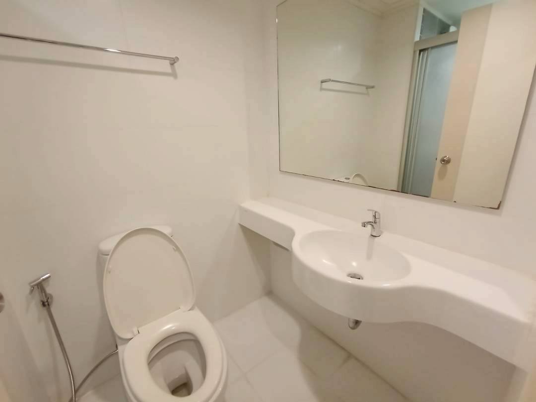 One Bedroom Condo For Rent
