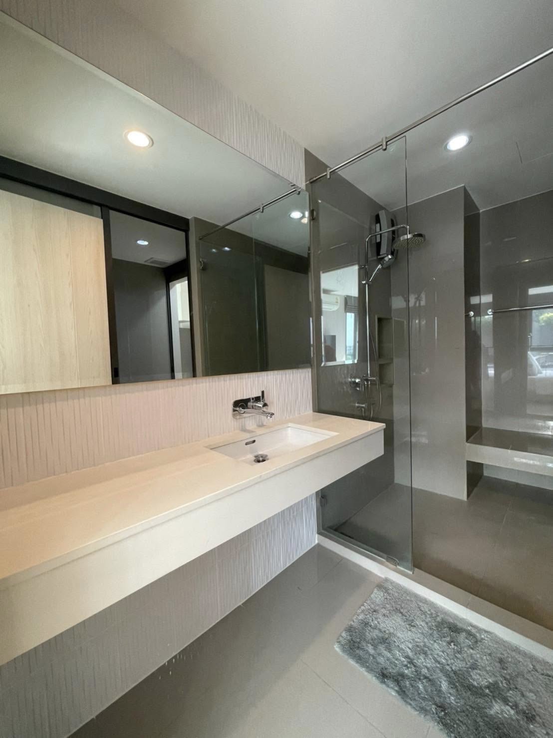 One Bedroom Condo For Rent