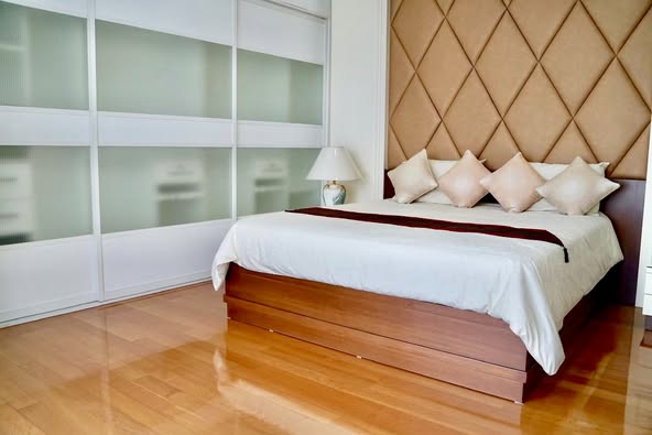 Luxury Three Bedroom Apartment For Rent