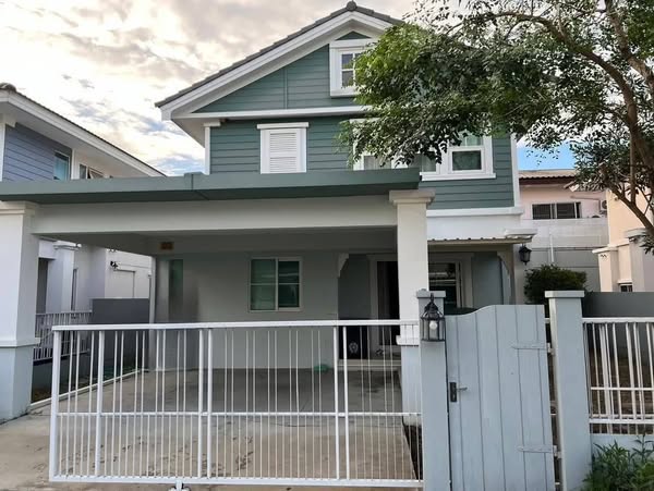 Detached House for Rent