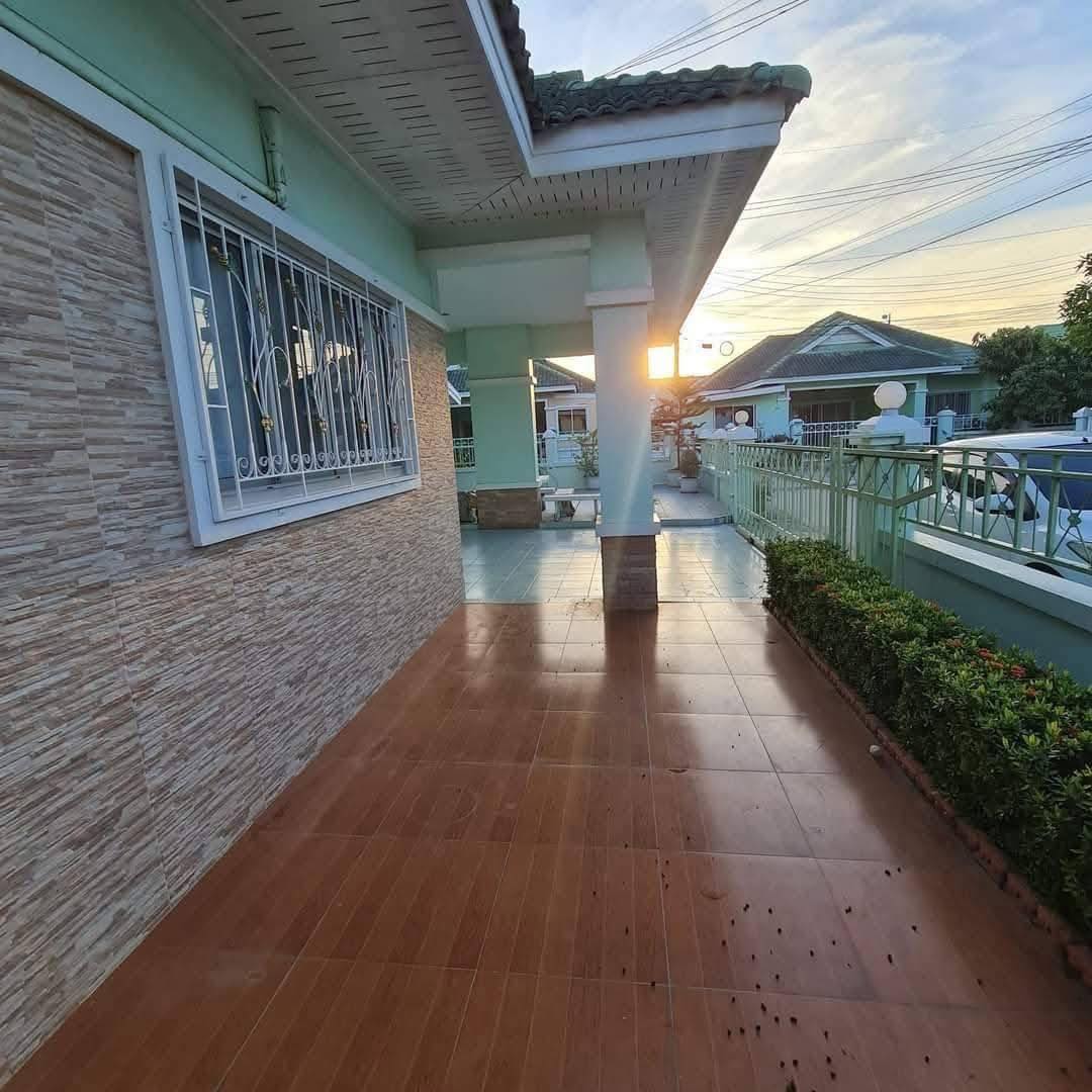 Detached House For Rent