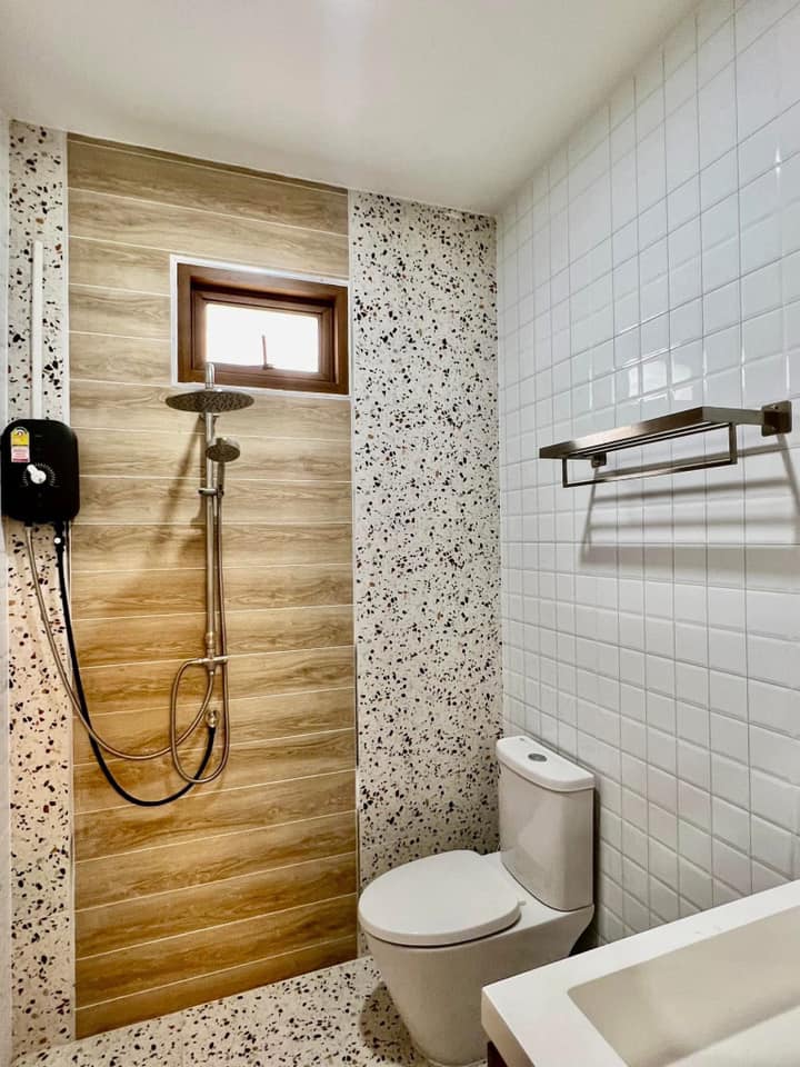 Detached House For Rent