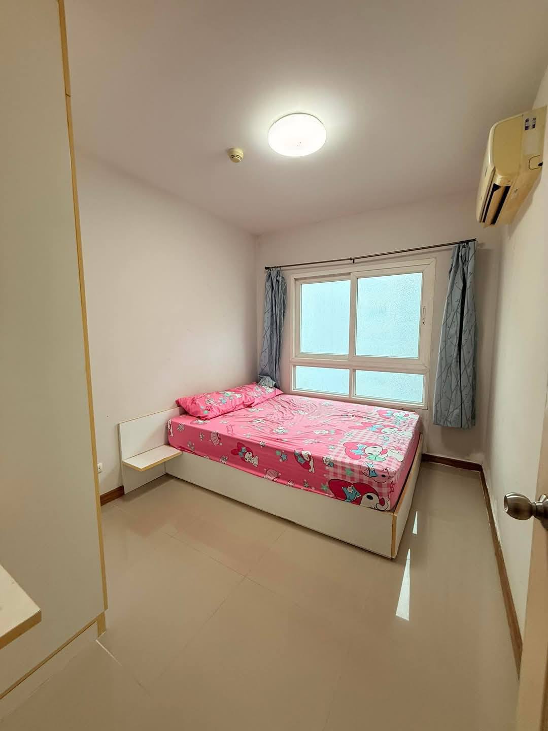 One Bedroom Condo For Rent