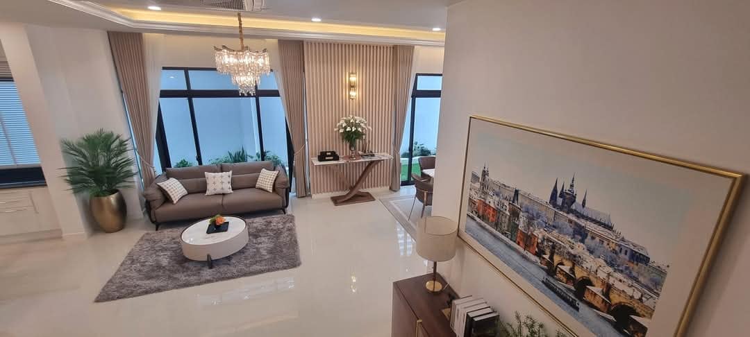 Luxury Pool Villa For Sale