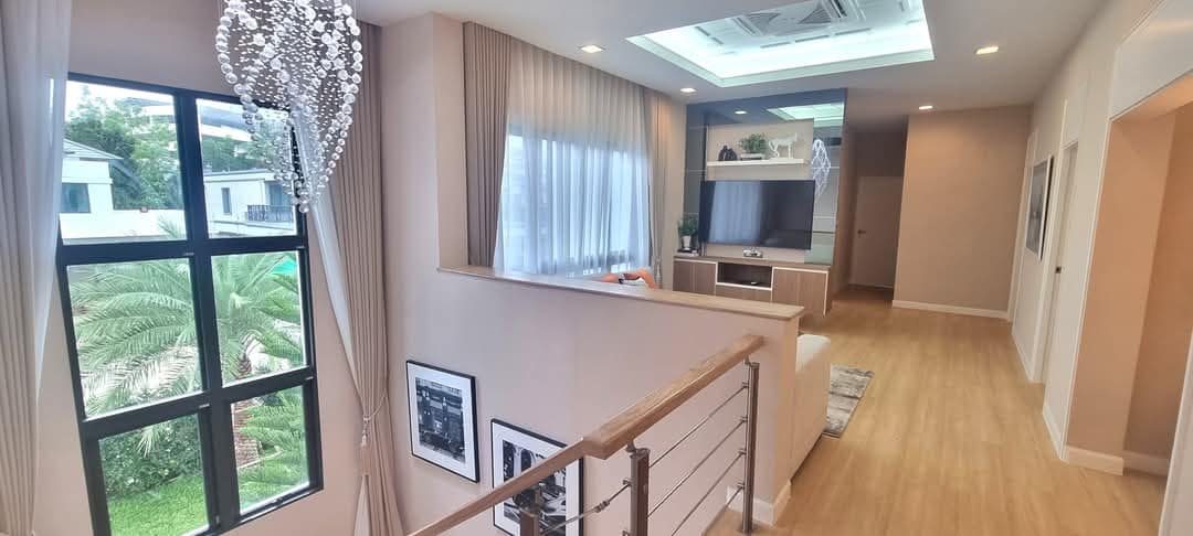 Luxury Pool Villa For Sale