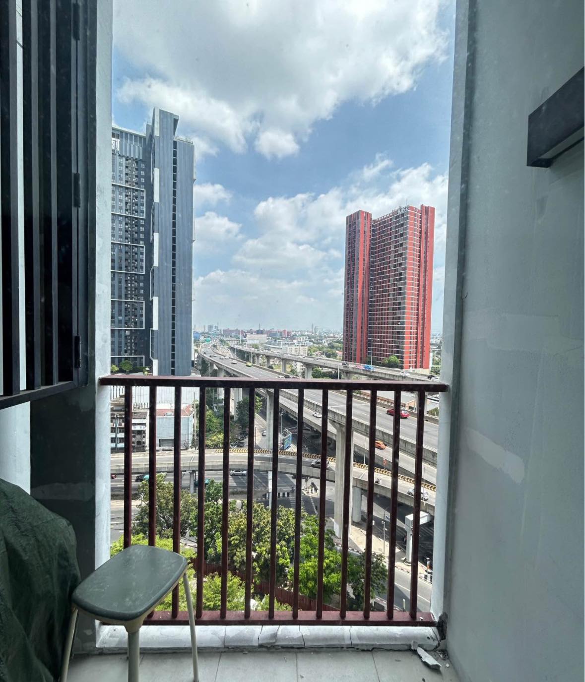 One Bedroom Condo For Rent