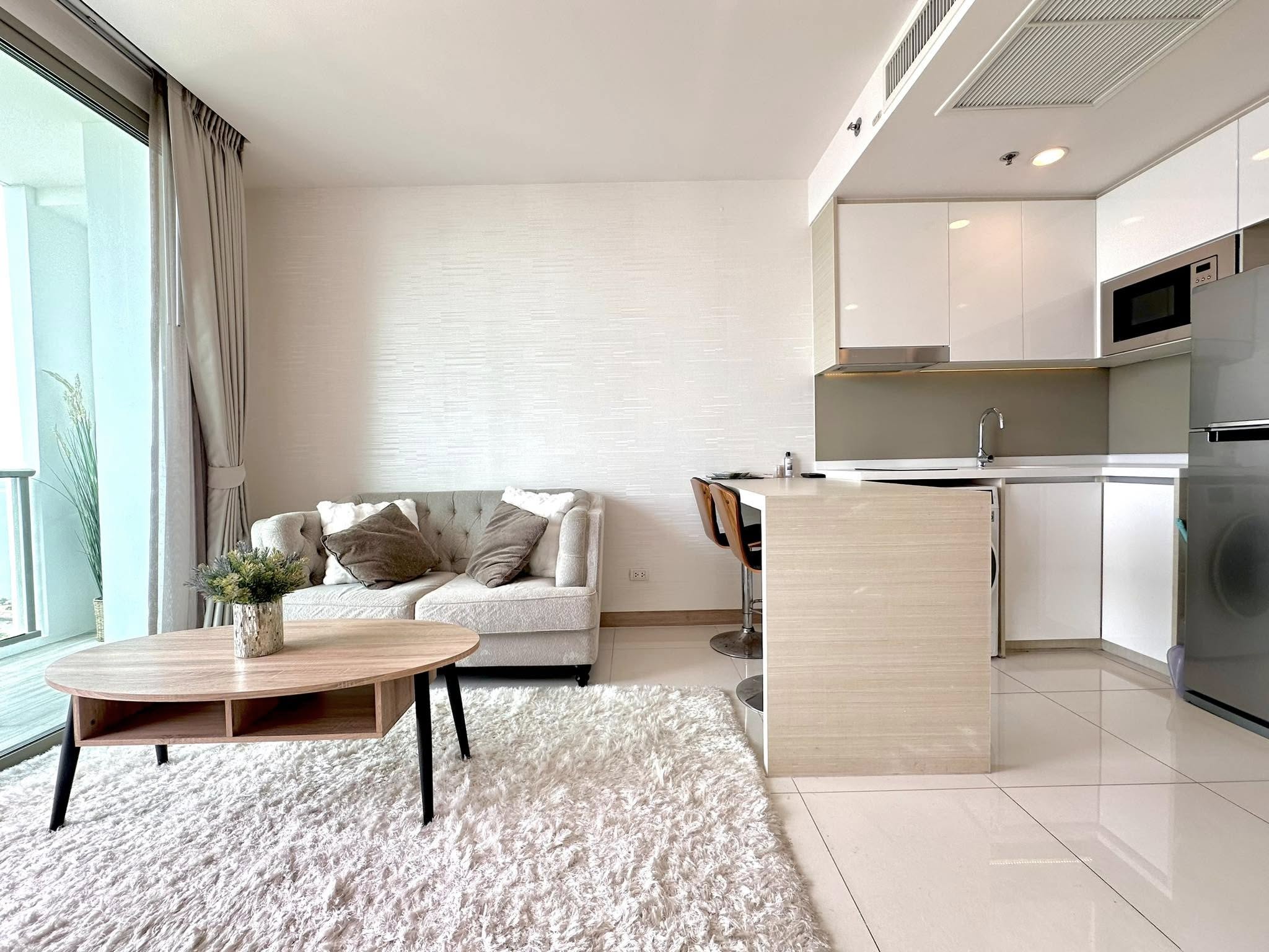 One Bedroom Condo For Rent