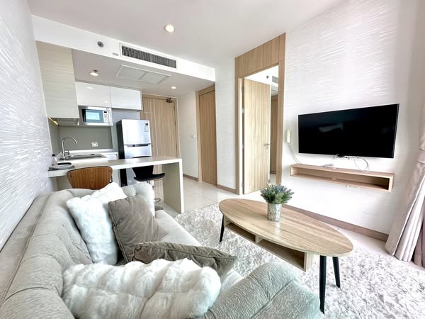 One Bedroom Condo For Rent