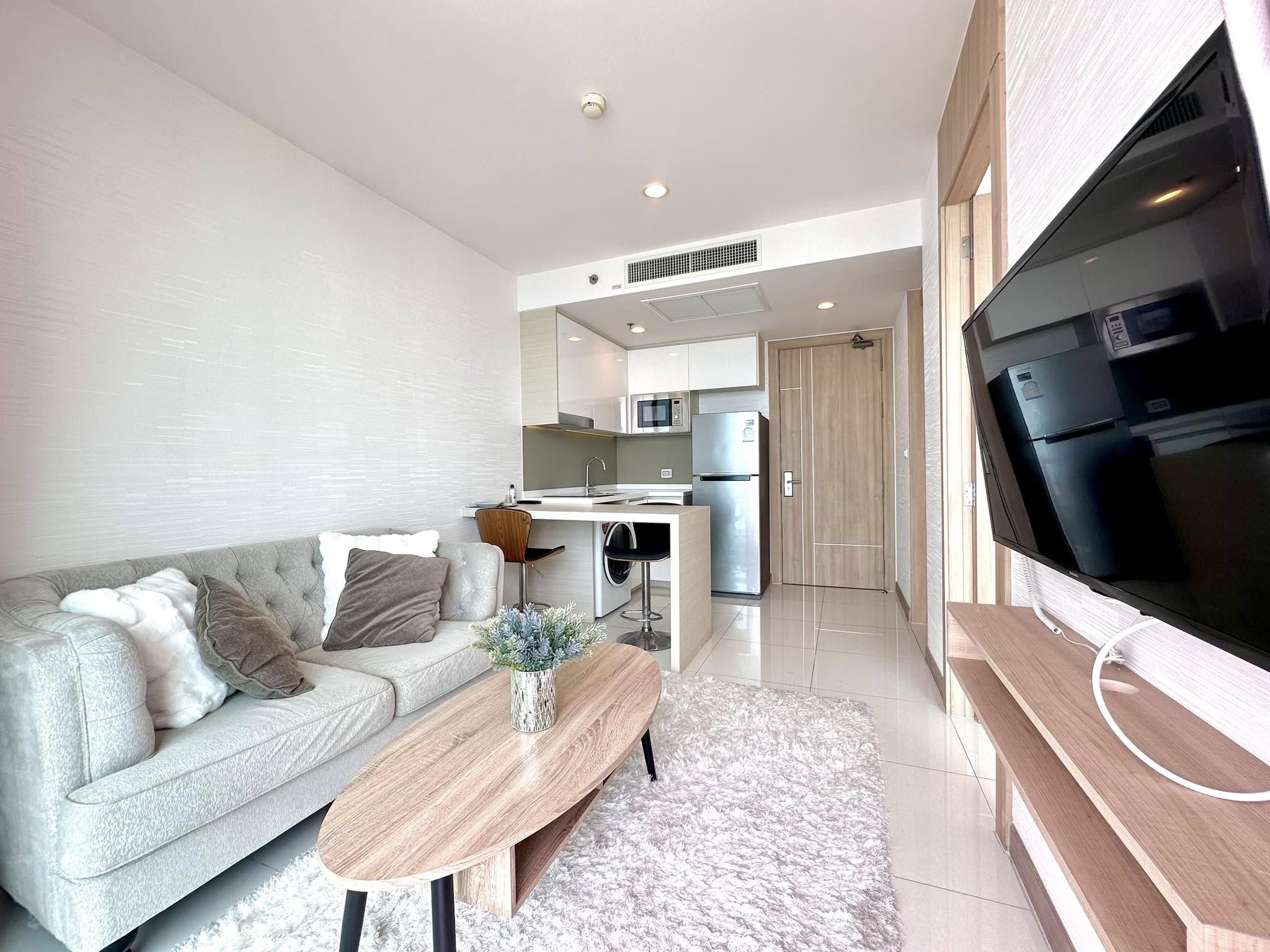 One Bedroom Condo For Rent